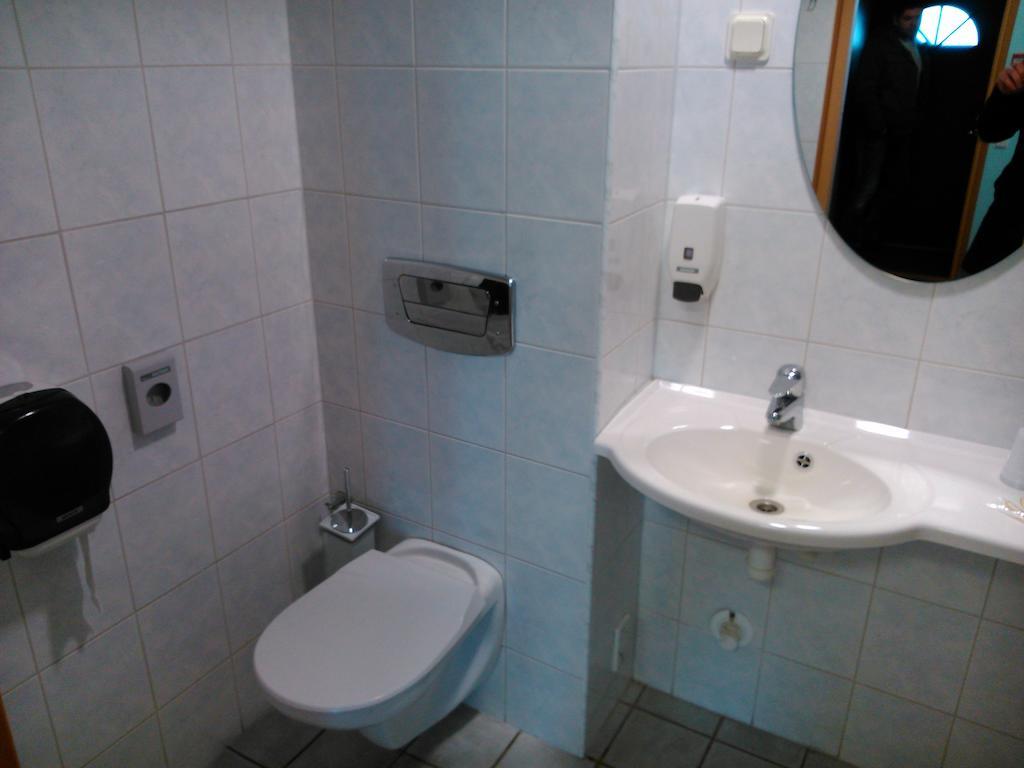 Maennimaee Guesthouse Viljandi  Pokoj fotografie